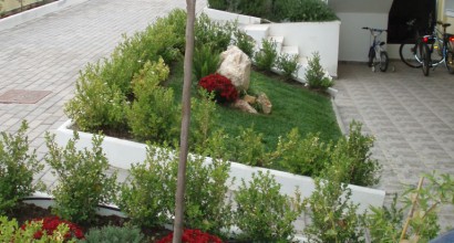 Συντήρηση κήπου στο Κρυονέρι (Συγκρότημα Ανεξάρτητων Μεζονετών)